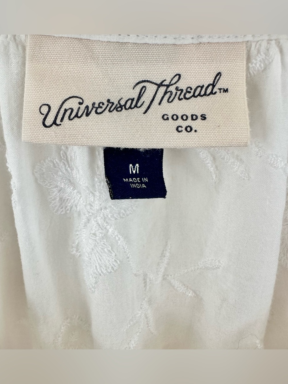 White Peasant Top Medium Short Sleeve Embroidered Lightweight Button-Front - Picture 2 of 9